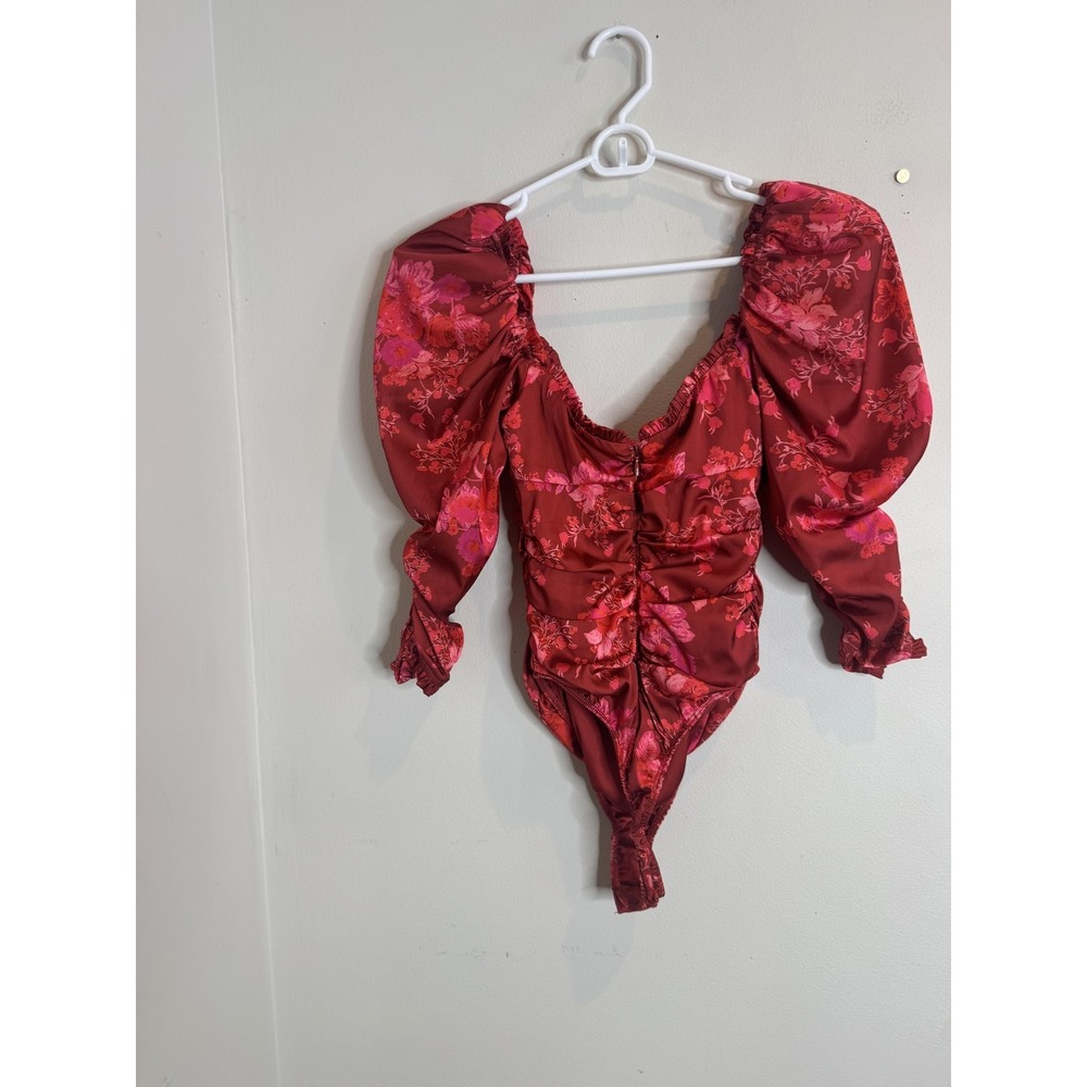 For Love &‎ Lemons Bodysuit Womens Small Red Floral Satin Ruched Puff Sleeve Top - Picture 8 of 10
